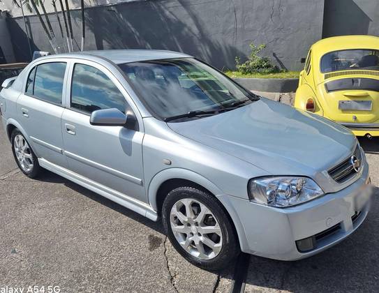 CHEVROLET ASTRA 2.0 MPFI ADVANTAGE 8V FLEX 4P MANUAL CHEVROLET ASTRA 2.0 MPFI ADVANTAGE 8V FLEX 4P MANUAL